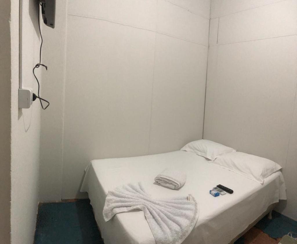 Hotel Cuiaba Bagian luar foto