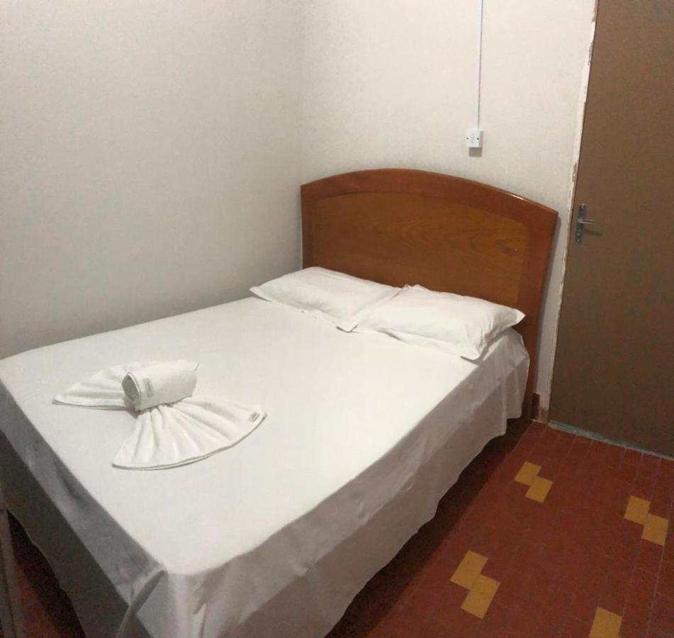 Hotel Cuiaba Bagian luar foto